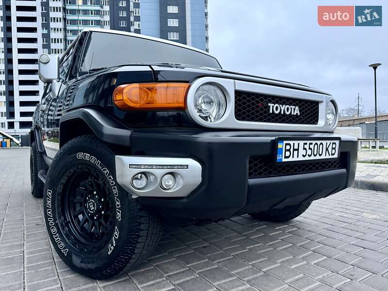 Внедорожник / Кроссовер Toyota FJ Cruiser 2016 в Одессе Внедорожник / Кроссовер Toyota FJ Cruiser 2016 в Одессе