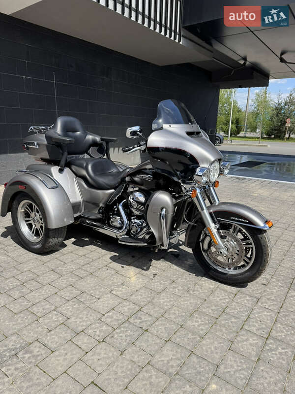 Трайк Harley-Davidson FLHTCUTG 2016 в Ужгороде Трайк Harley-Davidson FLHTCUTG 2016 в Ужгороде