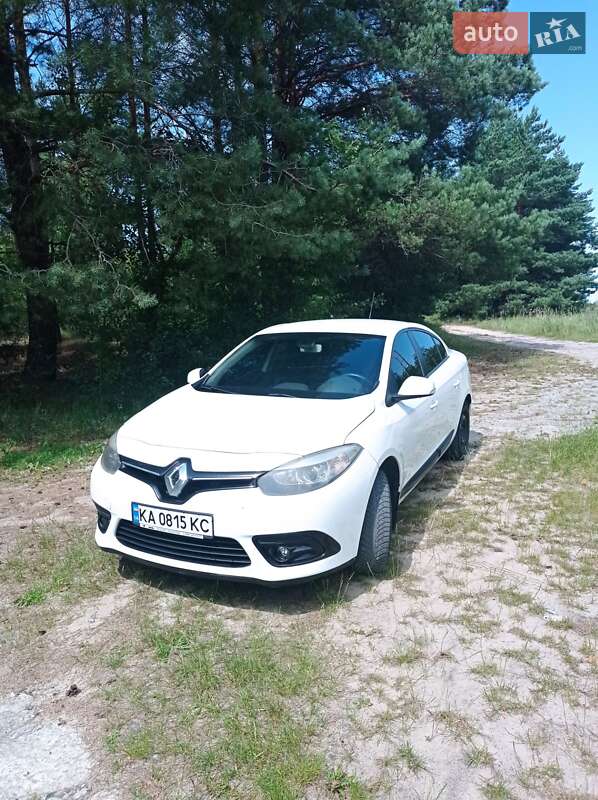 Седан Renault Fluence 2013 в Вараші Седан Renault Fluence 2013 в Вараші