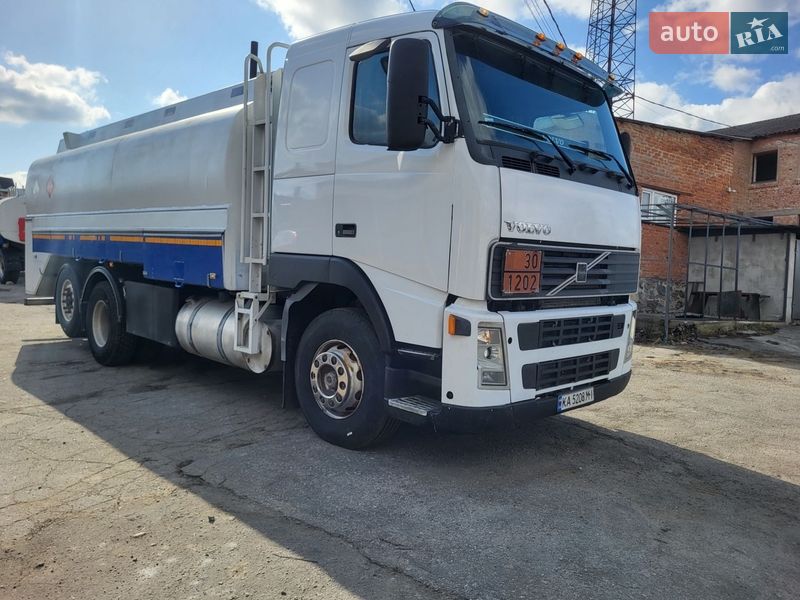 Бензовоз Volvo FM 13 2007 в Тараще
