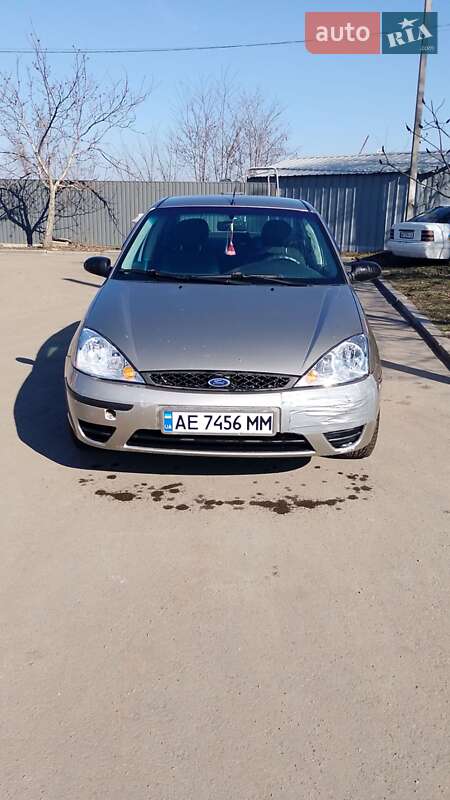 Седан Ford Focus 2004 в Покрові