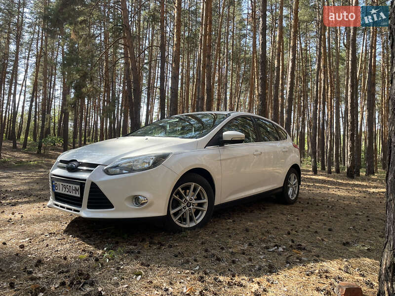 Хэтчбек Ford Focus 2012 в Полтаве