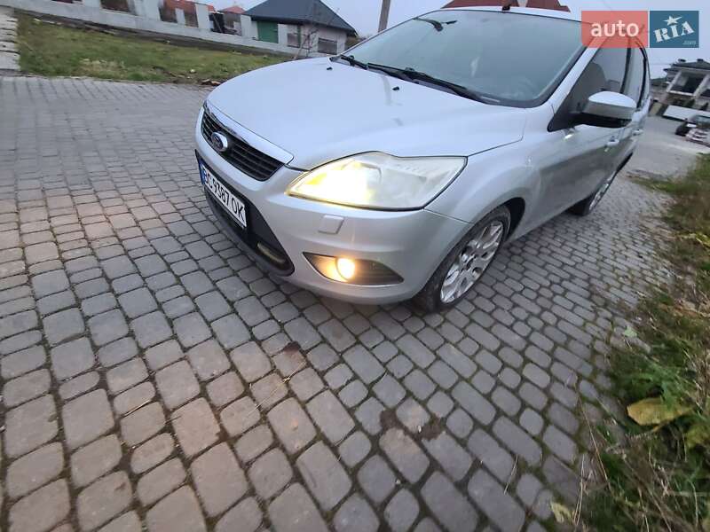 Хетчбек Ford Focus 2010 в Львові Хетчбек Ford Focus 2010 в Львові