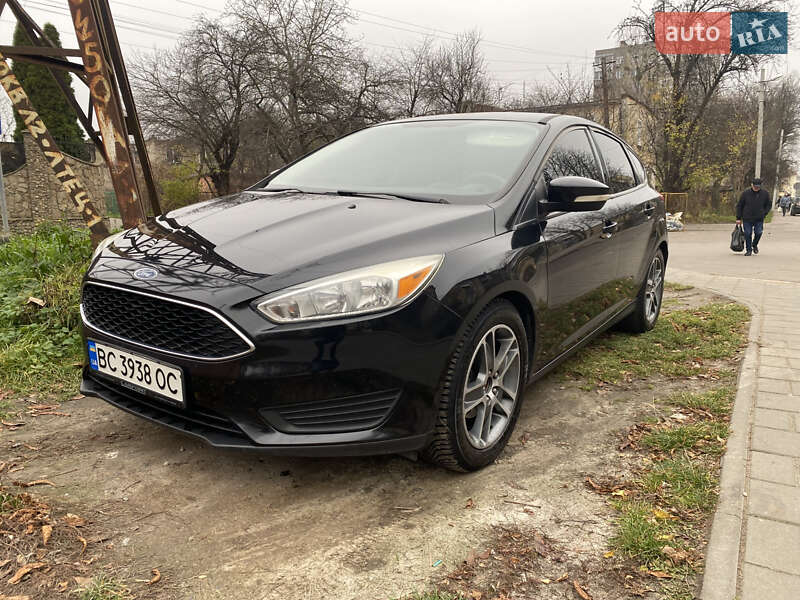 Хэтчбек Ford Focus 2015 в Львове