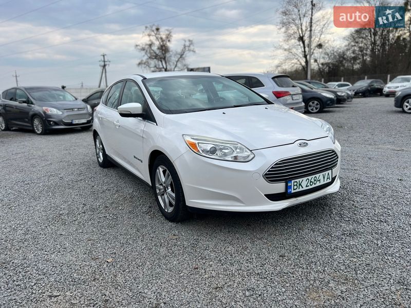 Хэтчбек Ford Focus 2013 в Ровно