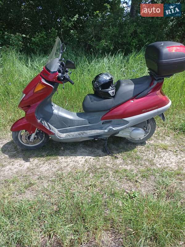 Макси-скутер Honda Foresight 250 2001 в Малине