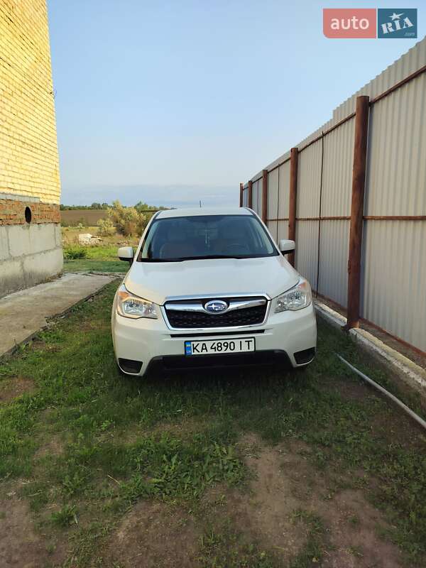 Внедорожник / Кроссовер Subaru Forester 2014 в Днепре