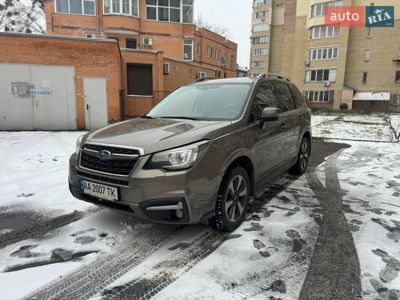 Позашляховик / Кросовер Subaru Forester 2018 в Києві