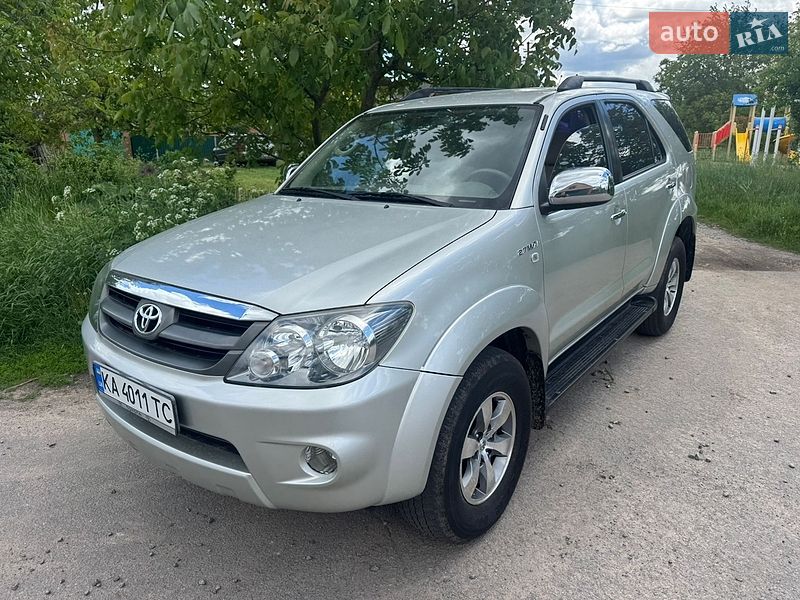 Внедорожник / Кроссовер Toyota Fortuner 2008 в Виннице