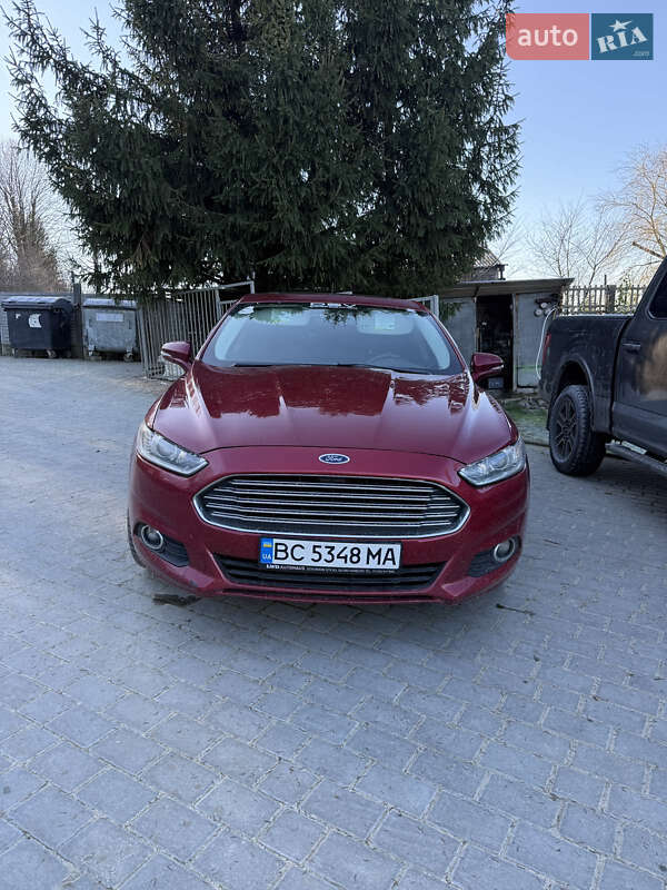 Седан Ford Fusion 2016 в Львове