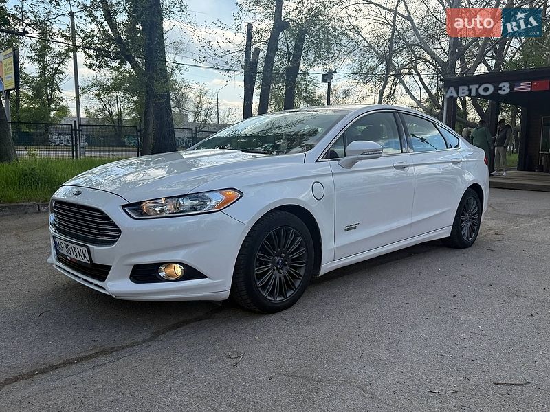 Седан Ford Fusion 2013 в Запоріжжі