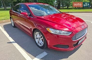 Седан Ford Fusion 2015 в Вишневом