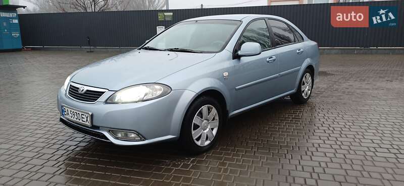 Седан Daewoo Gentra 2013 в Кропивницком