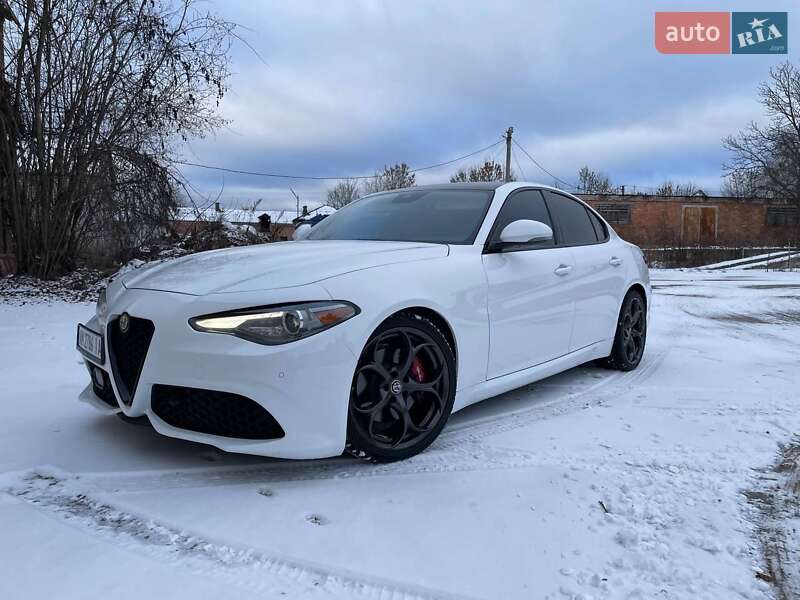 Седан Alfa Romeo Giulia 2017 в Коростене