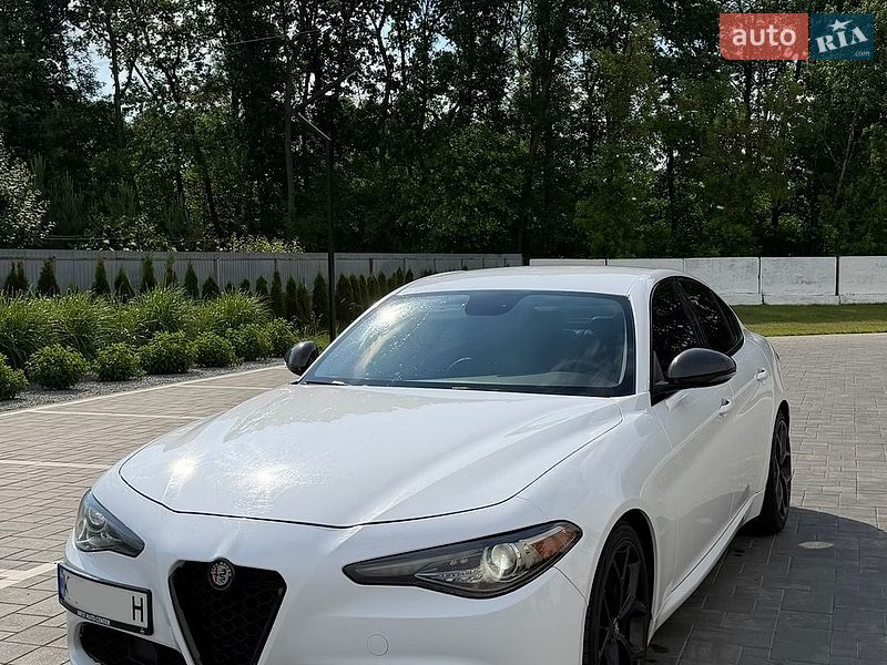 Седан Alfa Romeo Giulia 2019 в Луцке
