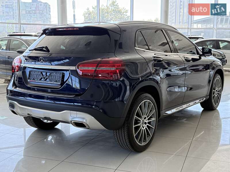Внедорожник / Кроссовер Mercedes-Benz GLA-Class 2019 в Одессе