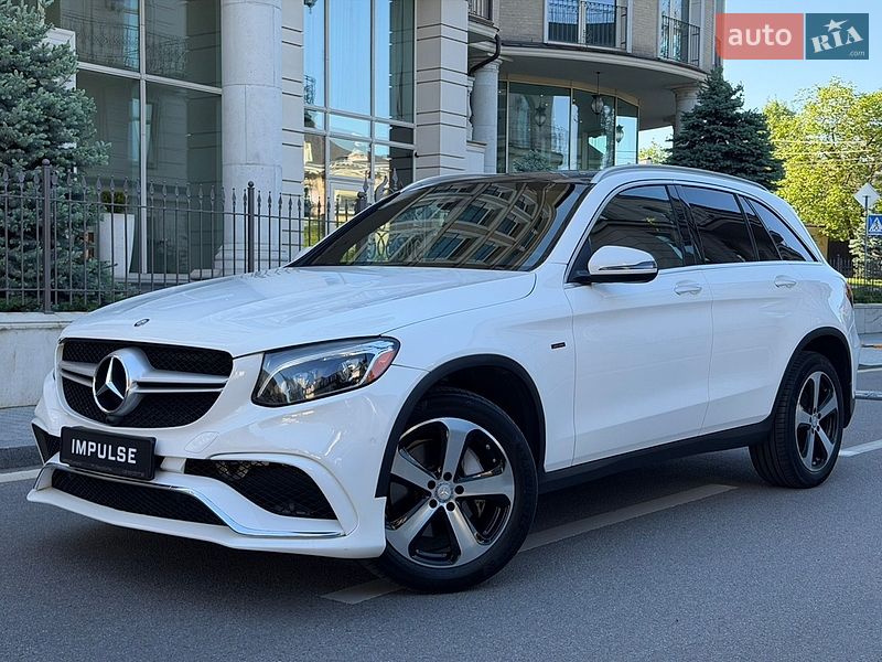 Внедорожник / Кроссовер Mercedes-Benz GLC-Class 2016 в Киеве