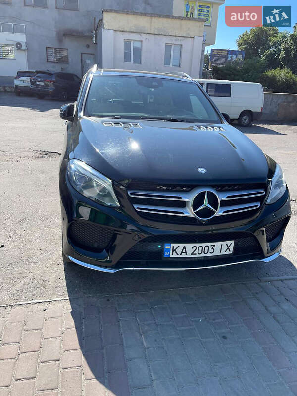 Внедорожник / Кроссовер Mercedes-Benz GLE-Class 2016 в Звенигородке