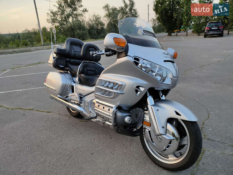 Мотоцикл Круизер Honda Gold Wing GL 1800 2005 в Харькове Мотоцикл Круизер Honda Gold Wing GL 1800 2005 в Харькове