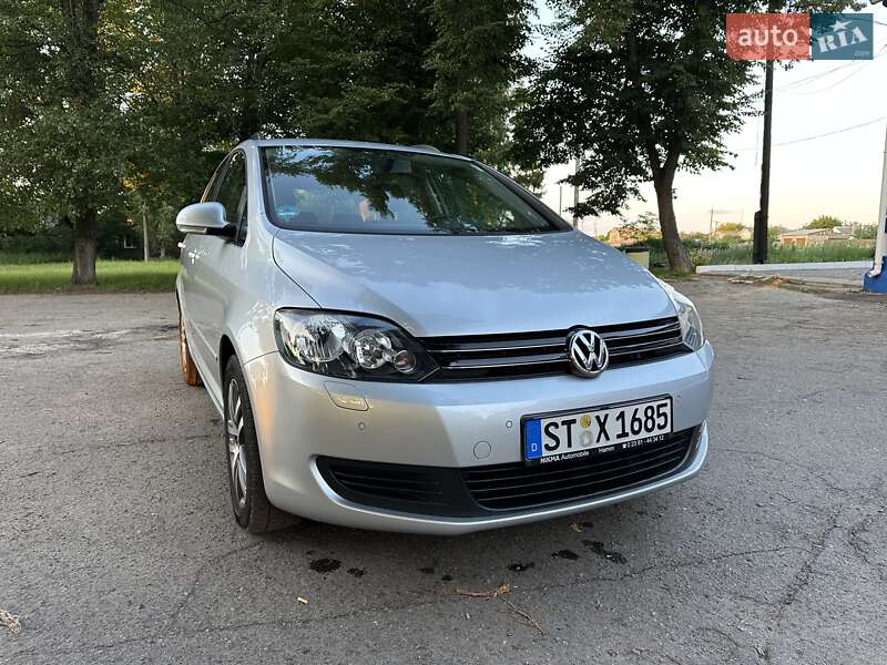 Хэтчбек Volkswagen Golf Plus 2009 в Лебедине