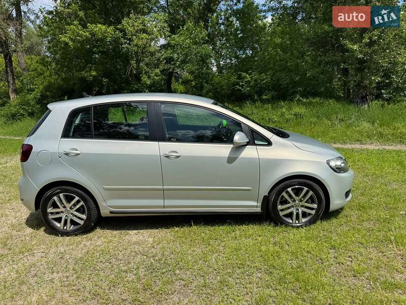 Хэтчбек Volkswagen Golf Plus 2010 в Полтаве Хэтчбек Volkswagen Golf Plus 2010 в Полтаве