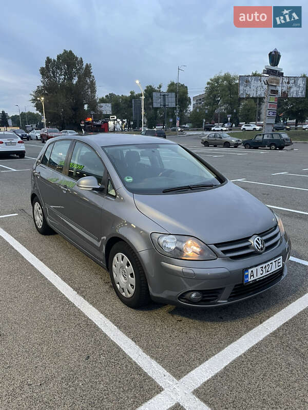 Хэтчбек Volkswagen Golf Plus 2007 в Киеве