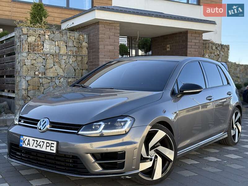 Хетчбек Volkswagen Golf R 2015 в Стрию Хетчбек Volkswagen Golf R 2015 в Стрию