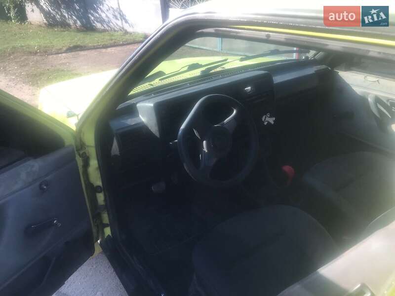 Хэтчбек Volkswagen Golf 1987 в Херсоне