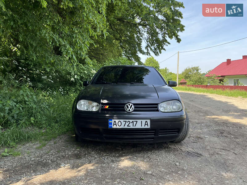 Хэтчбек Volkswagen Golf 1998 в Черновцах