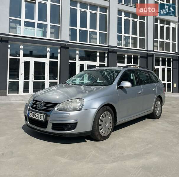 Универсал Volkswagen Golf 2007 в Чернигове