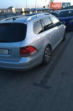 Універсал Volkswagen Golf 2009 в Почаєві