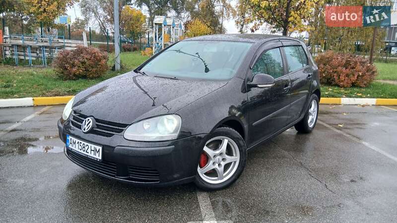 Хэтчбек Volkswagen Golf 2003 в Буче Хэтчбек Volkswagen Golf 2003 в Буче