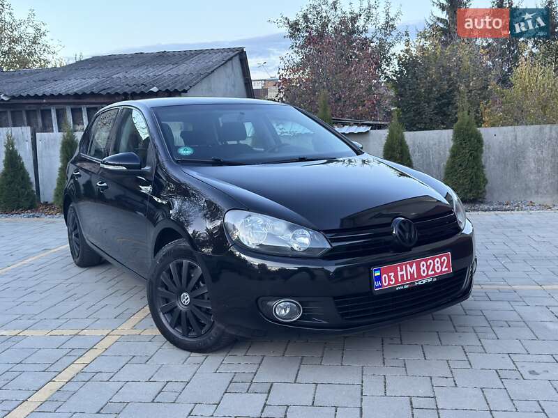 Хэтчбек Volkswagen Golf 2009 в Нововолынске Хэтчбек Volkswagen Golf 2009 в Нововолынске