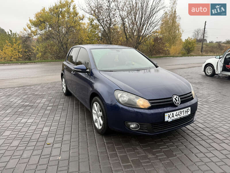 Хэтчбек Volkswagen Golf 2012 в Фастове