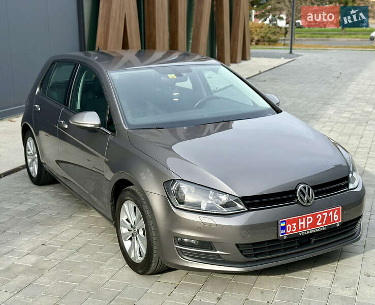 Хэтчбек Volkswagen Golf 2016 в Луцке Хэтчбек Volkswagen Golf 2016 в Луцке