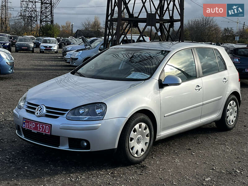 Хэтчбек Volkswagen Golf 2007 в Луцке