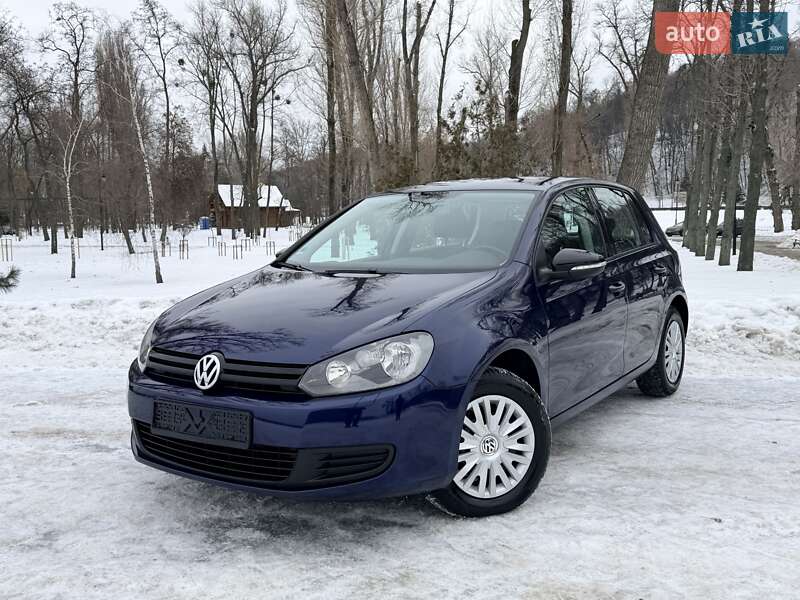 Хэтчбек Volkswagen Golf 2011 в Харькове