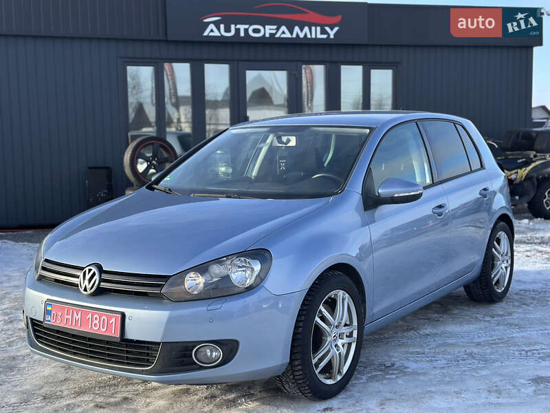 Хэтчбек Volkswagen Golf 2009 в Староконстантинове
