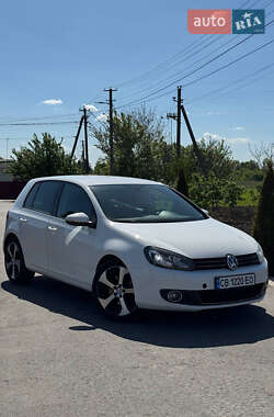 Хэтчбек Volkswagen Golf 2010 в Мене