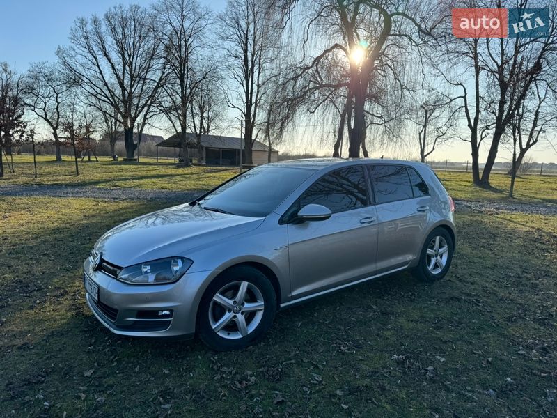 Хэтчбек Volkswagen Golf 2015 в Мукачево Хэтчбек Volkswagen Golf 2015 в Мукачево
