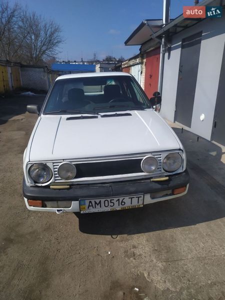 Хэтчбек Volkswagen Golf 1986 в Житомире