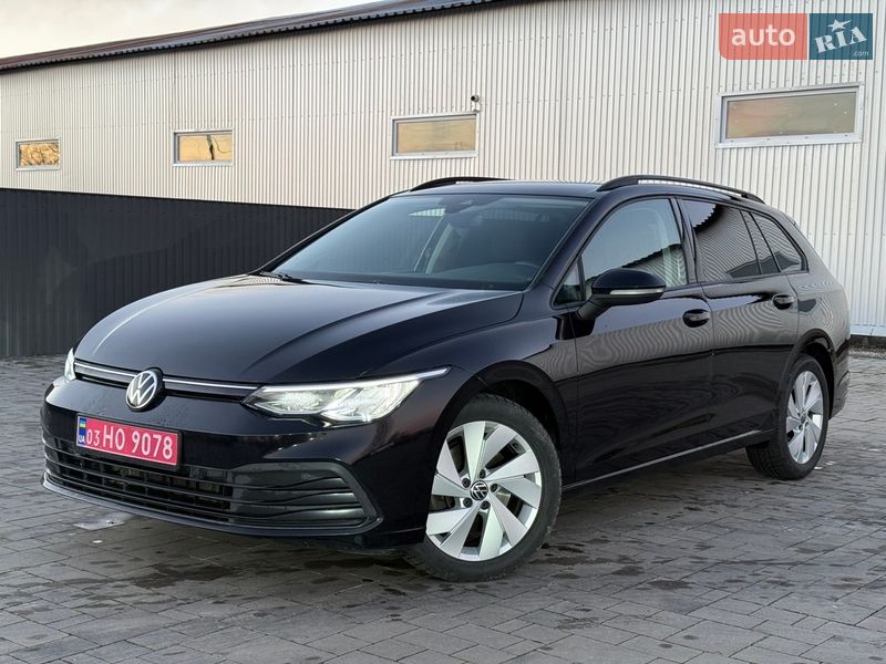Універсал Volkswagen Golf 2021 в Івано-Франківську