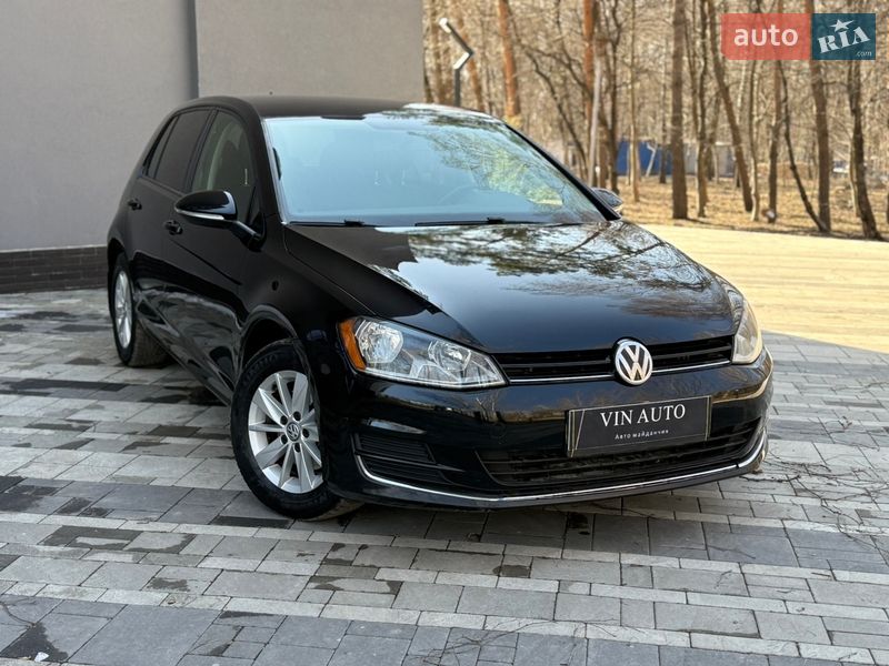 Хэтчбек Volkswagen Golf 2016 в Тернополе