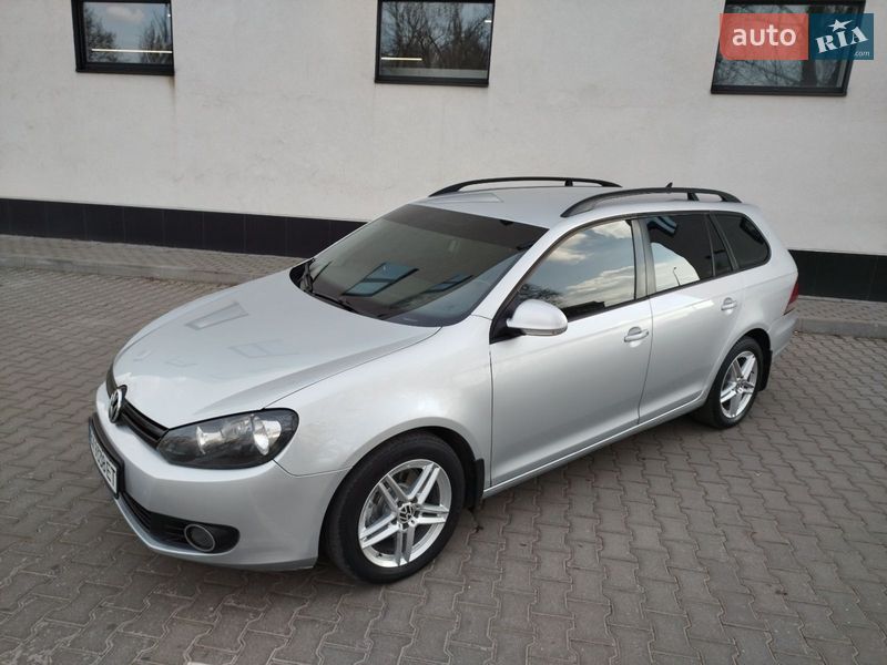 Универсал Volkswagen Golf 2010 в Хмельницком