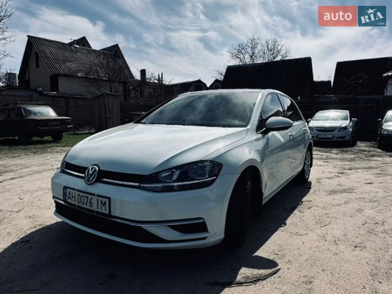 Хэтчбек Volkswagen Golf 2018 в Смеле Хэтчбек Volkswagen Golf 2018 в Смеле