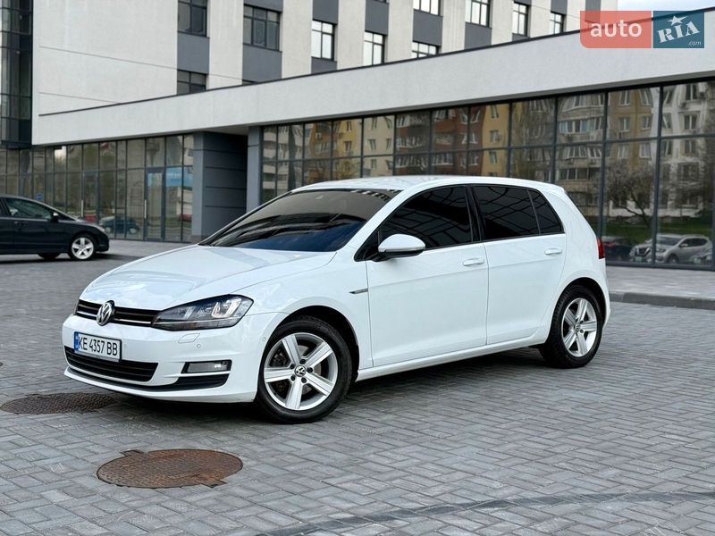 Хетчбек Volkswagen Golf 2014 в Дніпрі Хетчбек Volkswagen Golf 2014 в Дніпрі