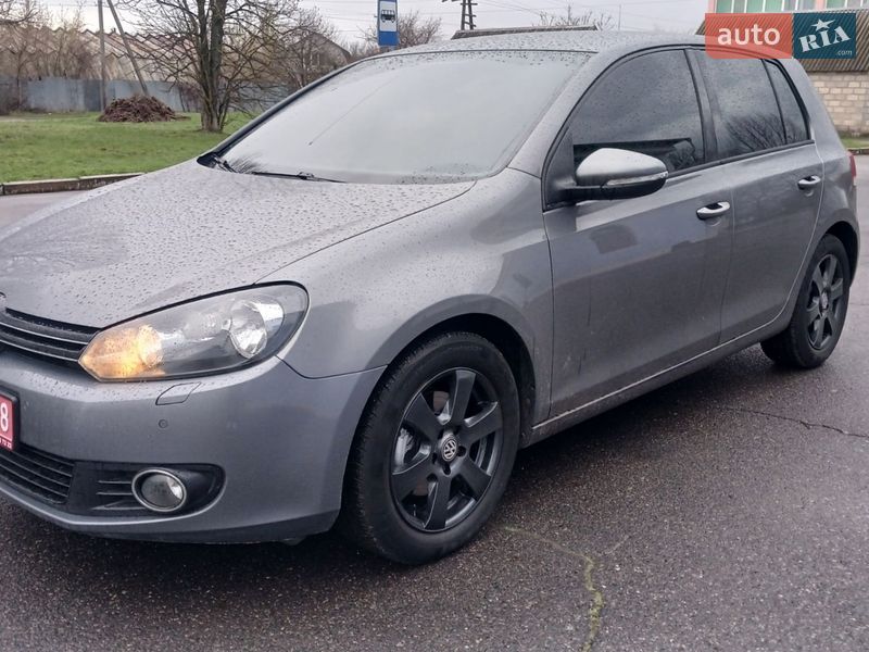 Хэтчбек Volkswagen Golf 2009 в Полтаве