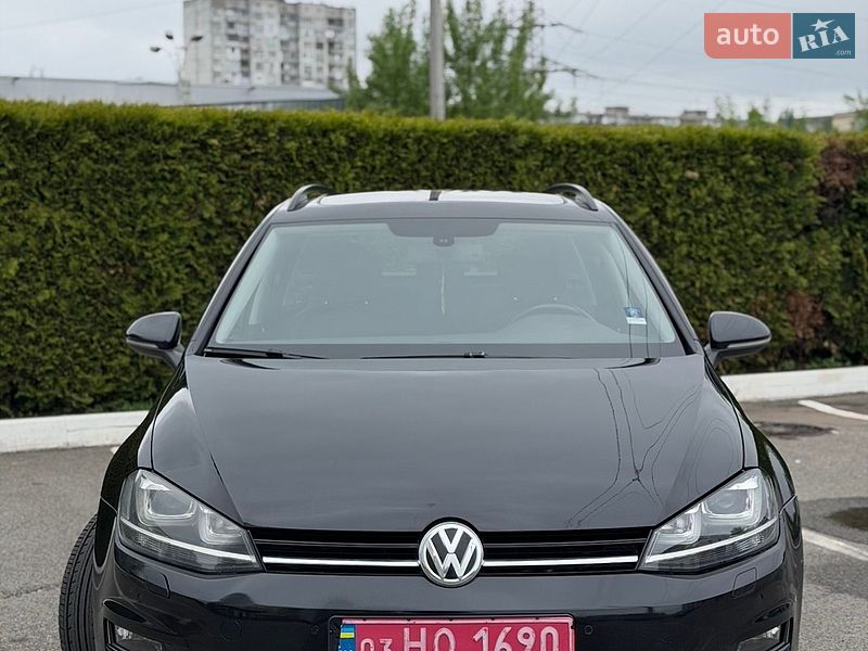 Универсал Volkswagen Golf 2014 в Киеве