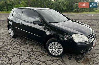 Хэтчбек Volkswagen Golf 2005 в Козельщине