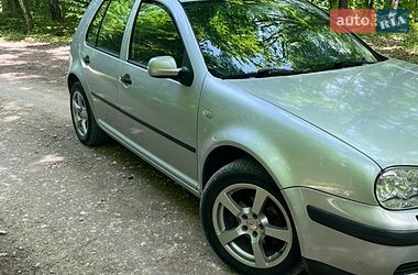 Хэтчбек Volkswagen Golf 2000 в Хмельницком